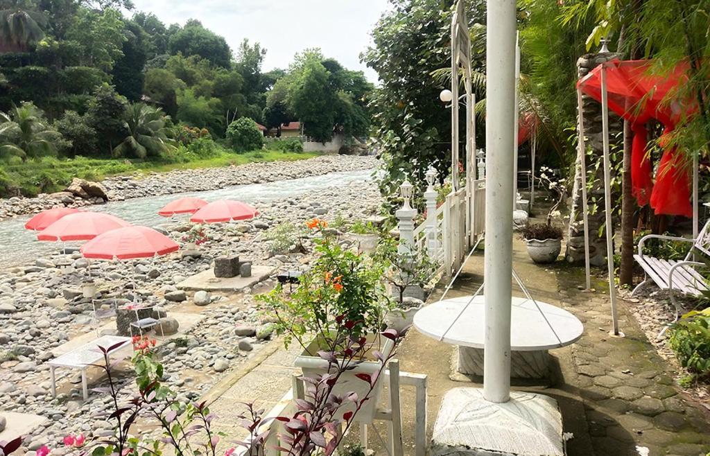 New The Heritage Resort & Restaurant Bukit Lawang Bandartelu Exteriér fotografie